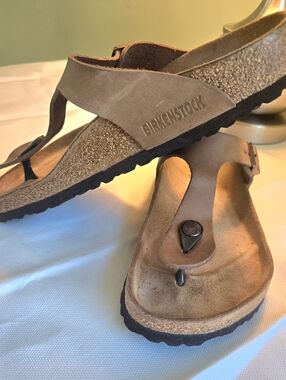Birkenstock Tan Gizeh Thong Sandals in Tobacco